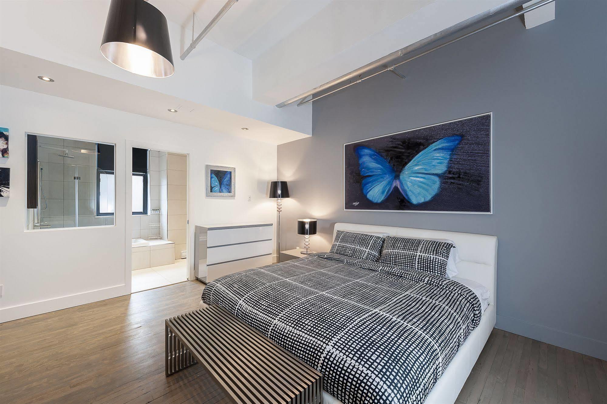 The Executive Loft At The Holland Hotel มอนทรีอัล ภายนอก รูปภาพ